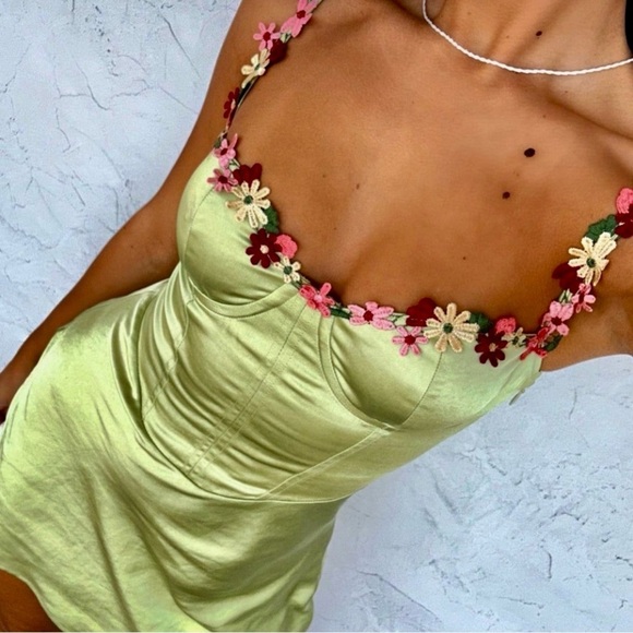 White Fox Dresses & Skirts - White Fox Green Satin & Embroidered Dress